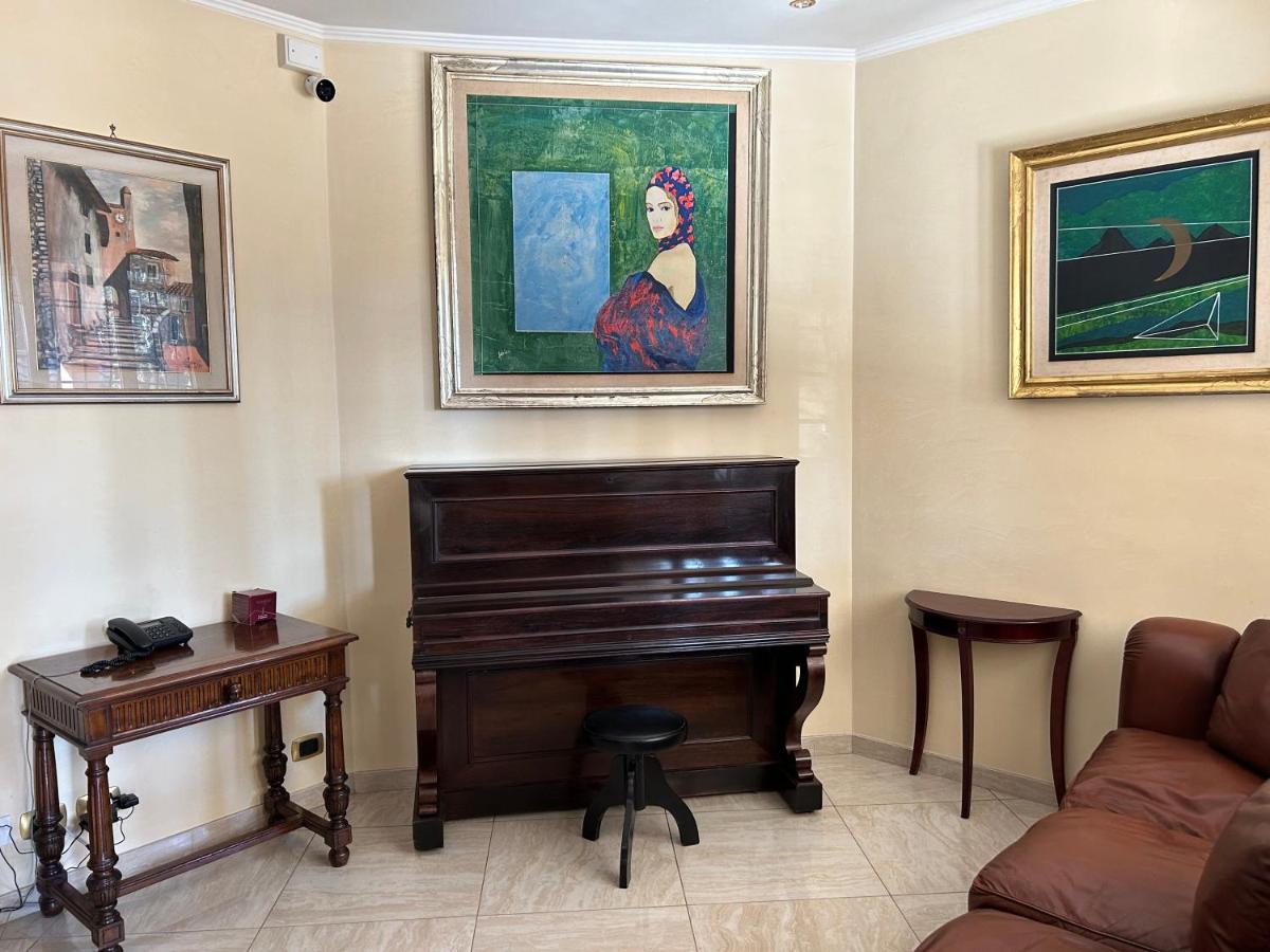 Villa Visconti - Anagnina By Ghor Rzym Zewnętrze zdjęcie